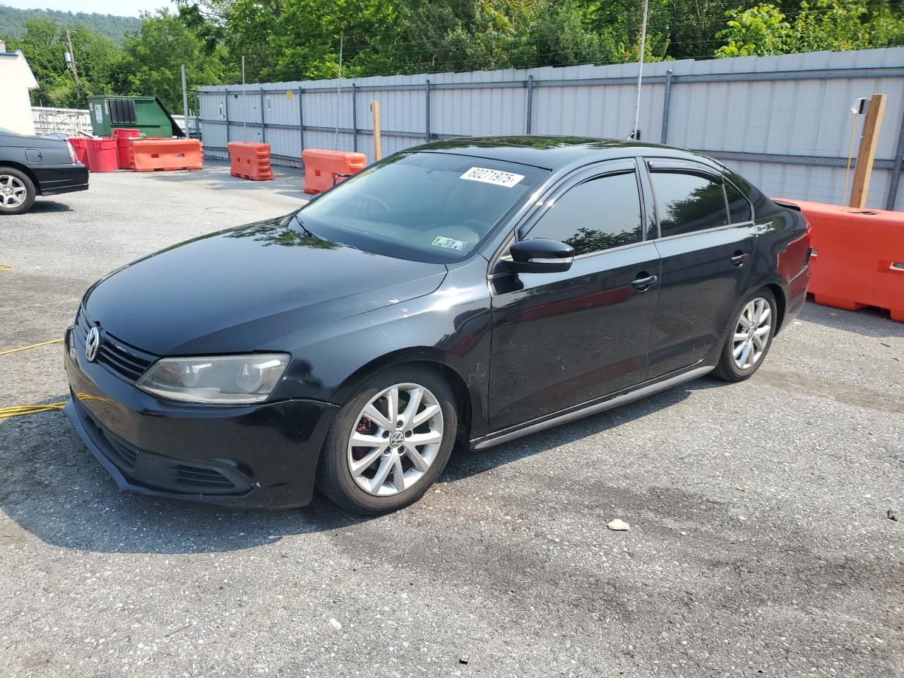 VOLKSWAGEN JETTA SE