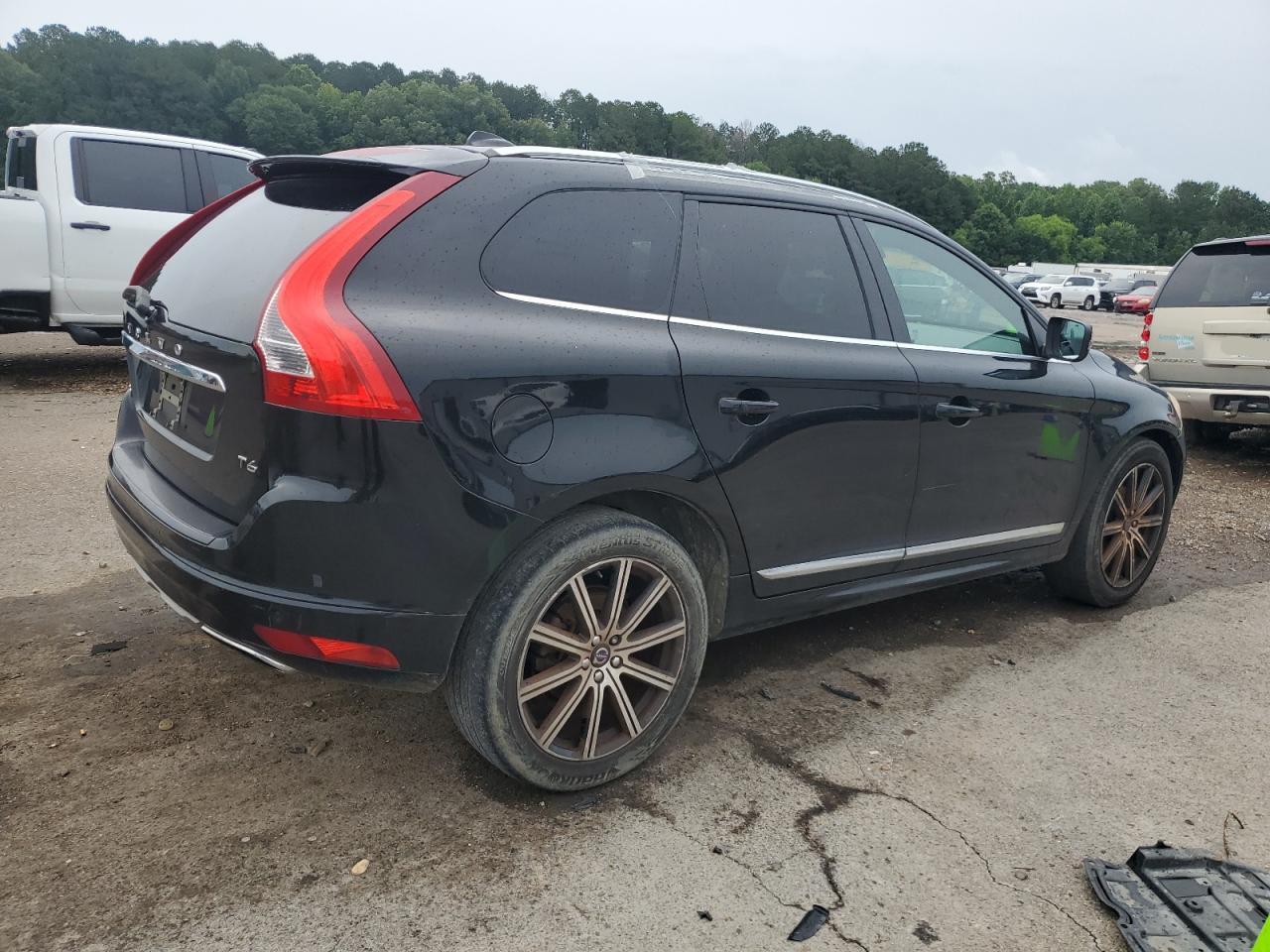 VOLVO XC60 T6 PREMIER