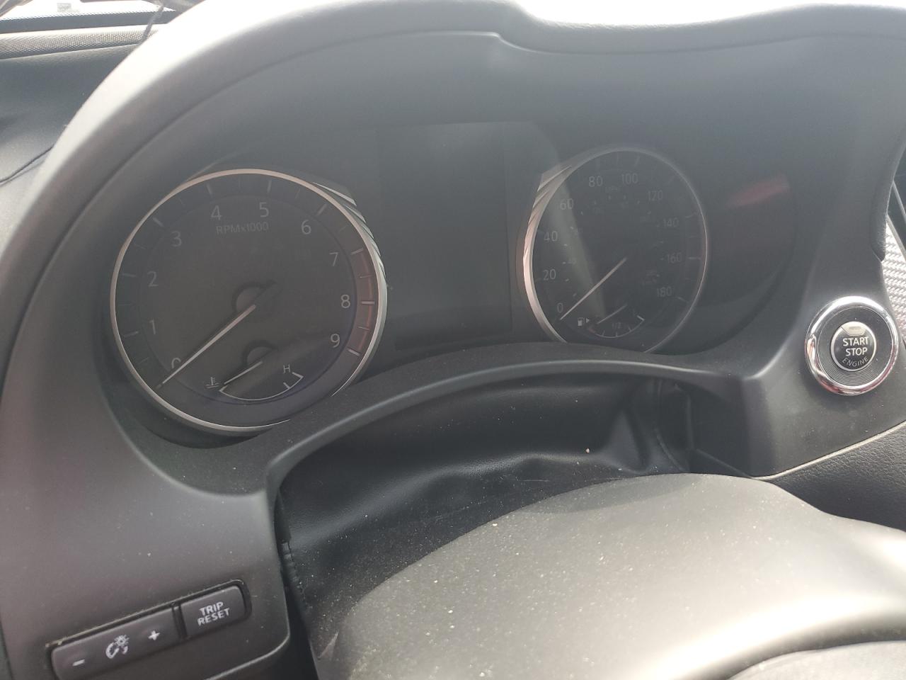 INFINITI Q60 RED SPORT 400