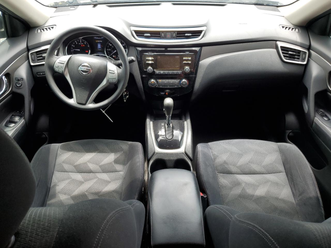 Nissan Rogue s 2015