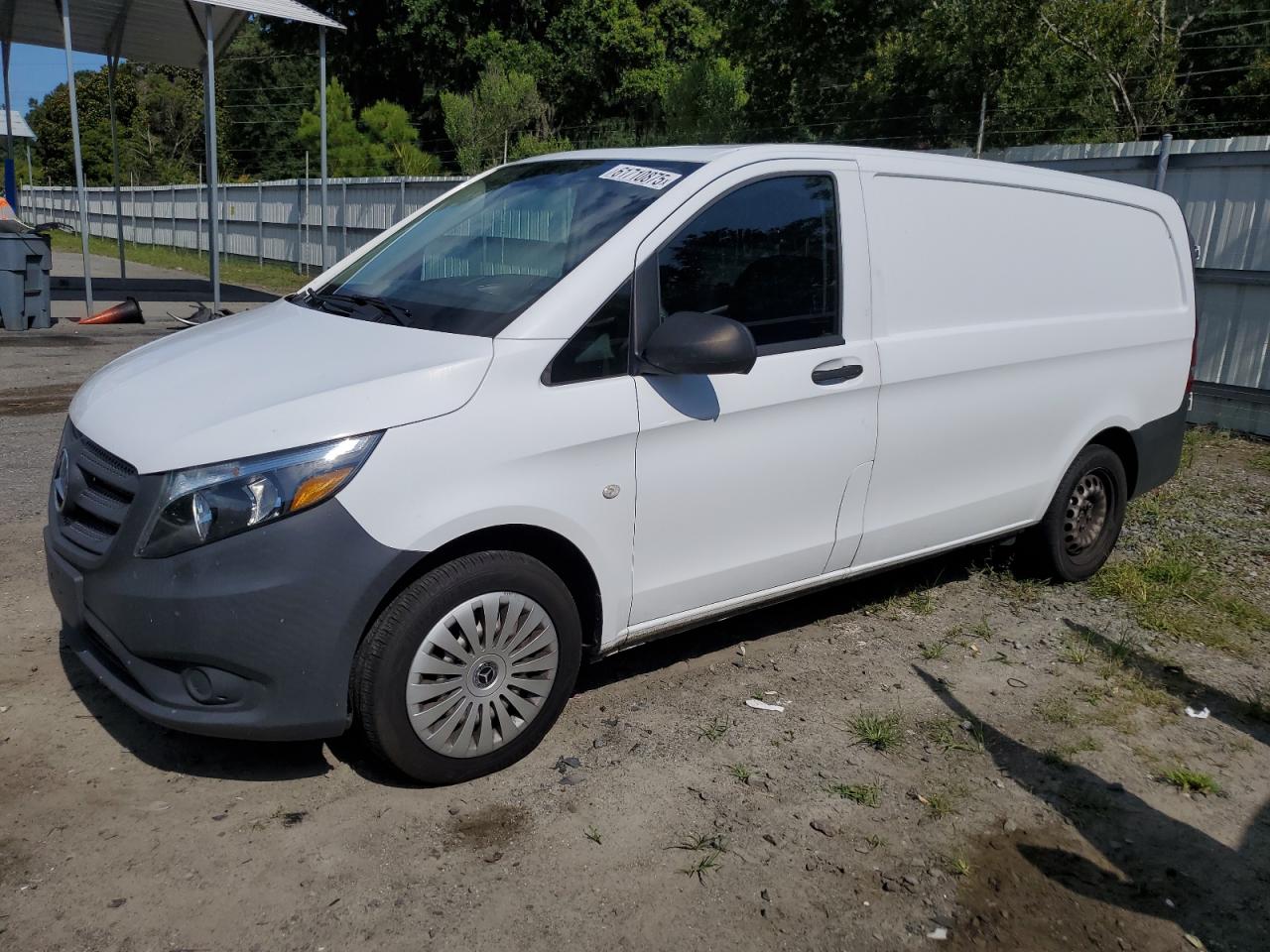 MERCEDES-BENZ METRIS