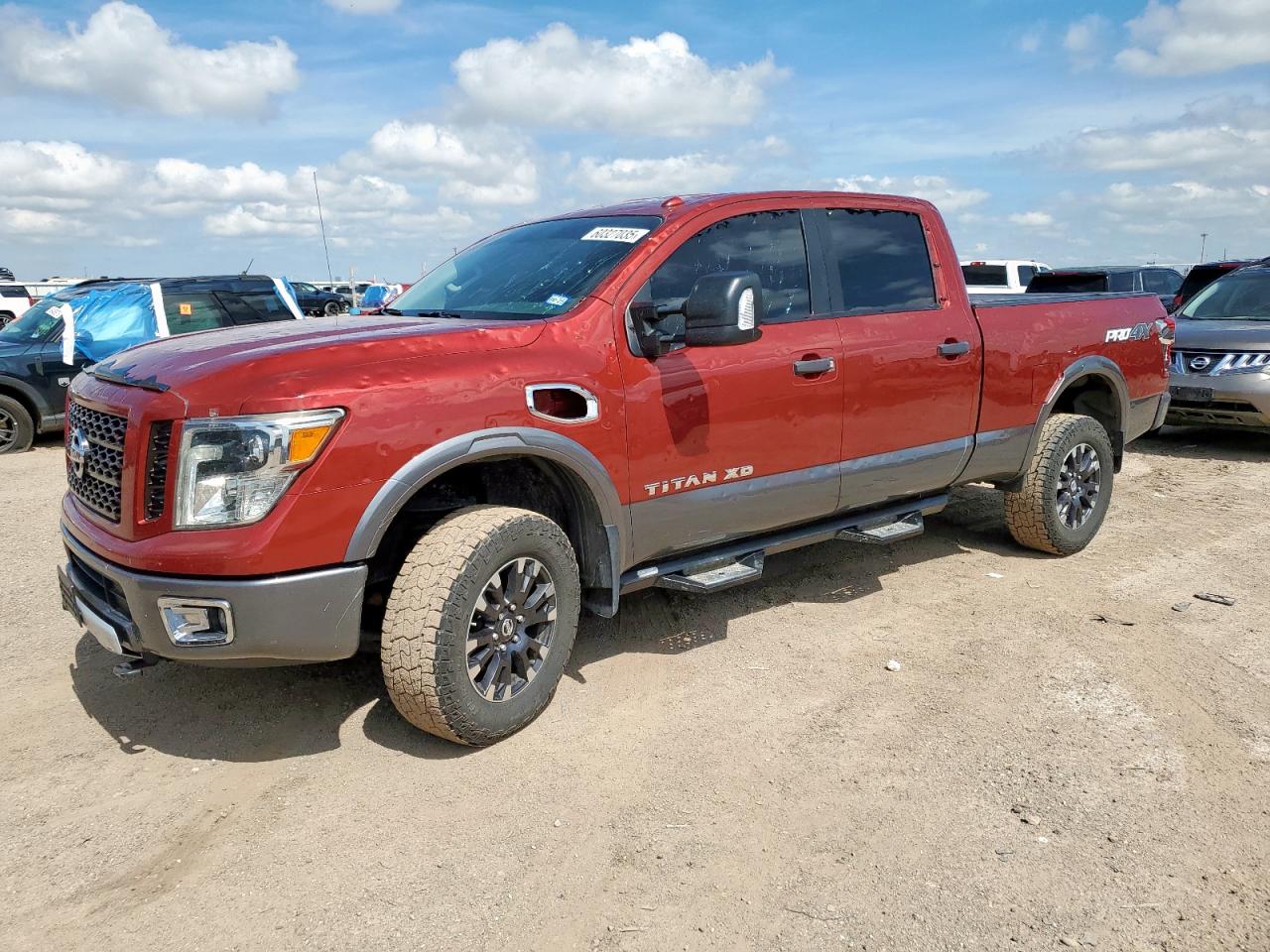 NISSAN TITAN SL
