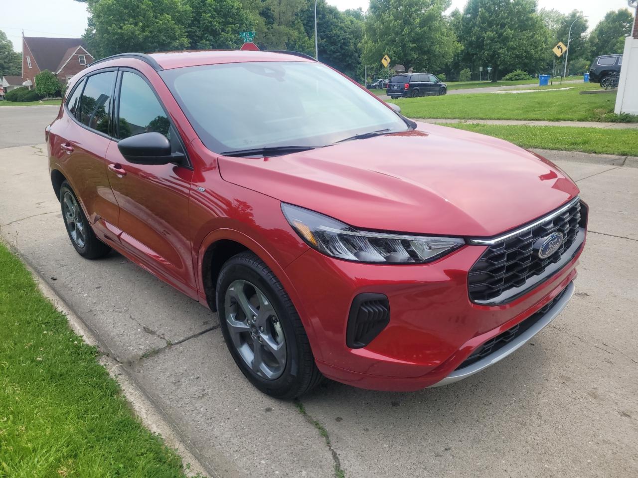 FORD ESCAPE ST LINE