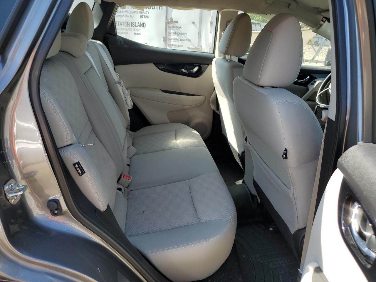 NISSAN ROGUE SPORT S