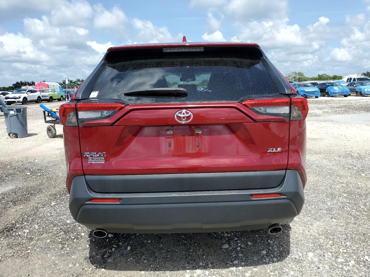 TOYOTA RAV4 XLE PREMIUM