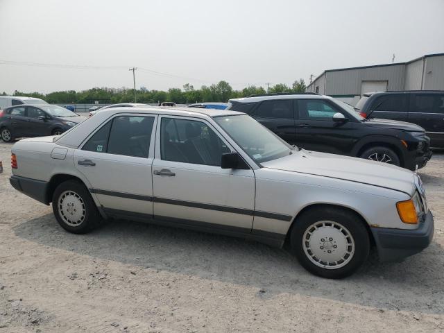 Vin: wdbea30d7ka942808, lot: 59315945, mercedes-benz 300-class e 19894