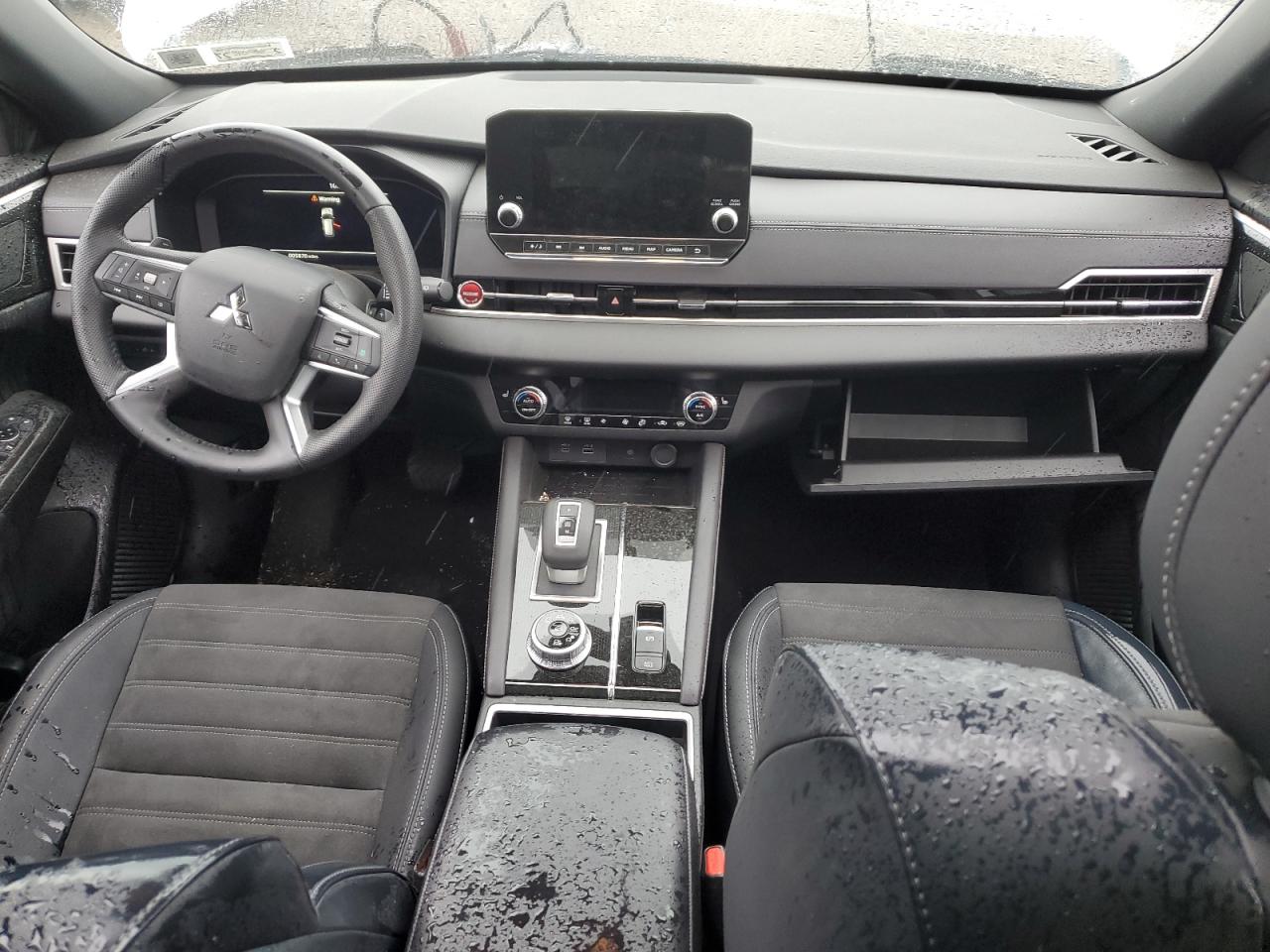 Mitsubishi Outlander 2024