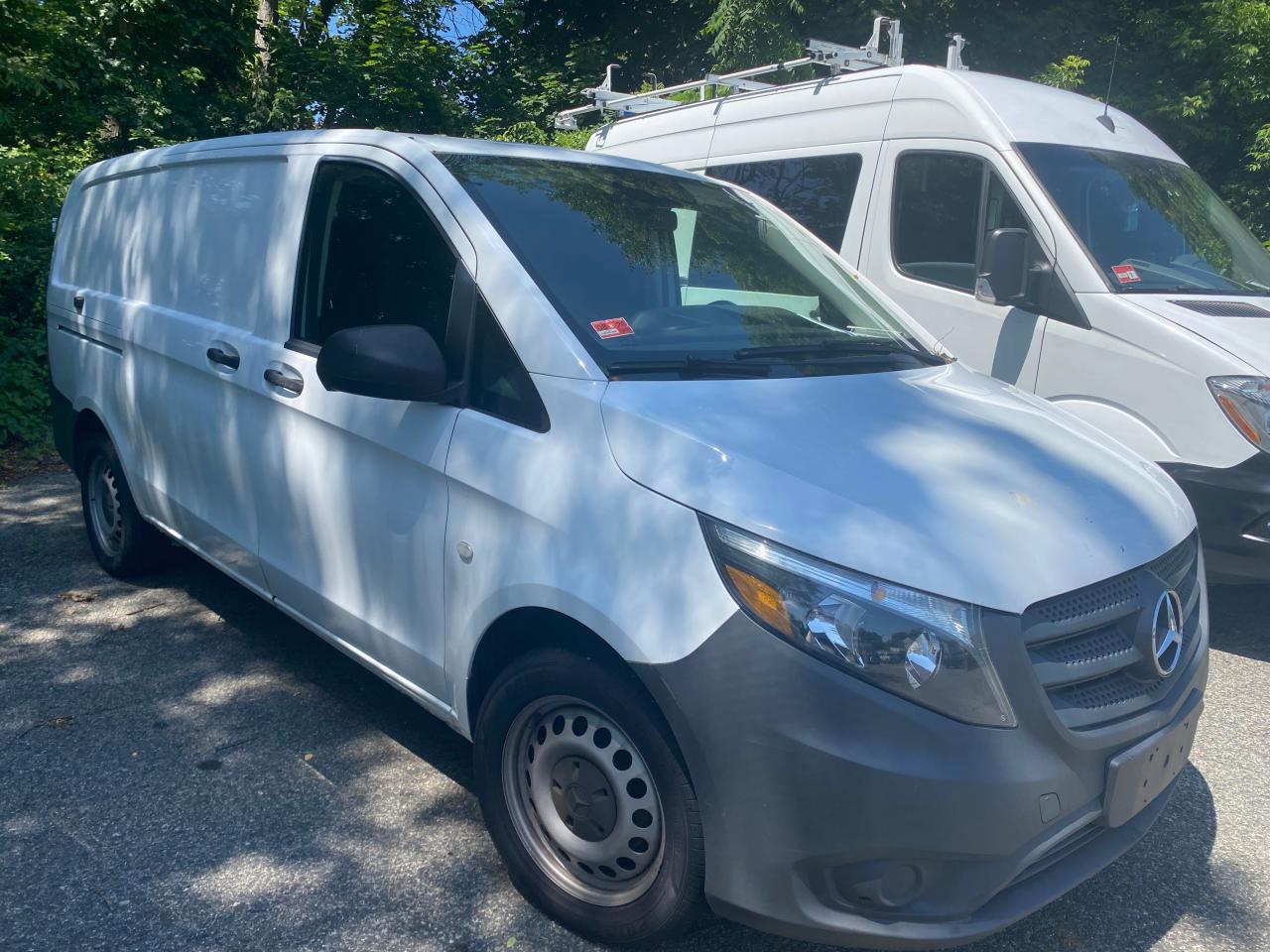 MERCEDES-BENZ METRIS