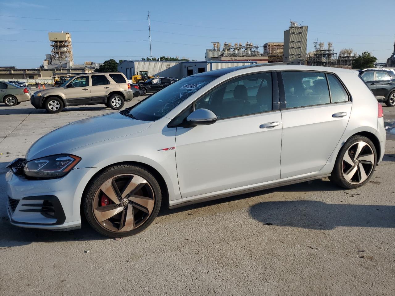 VOLKSWAGEN GOLF GTI S