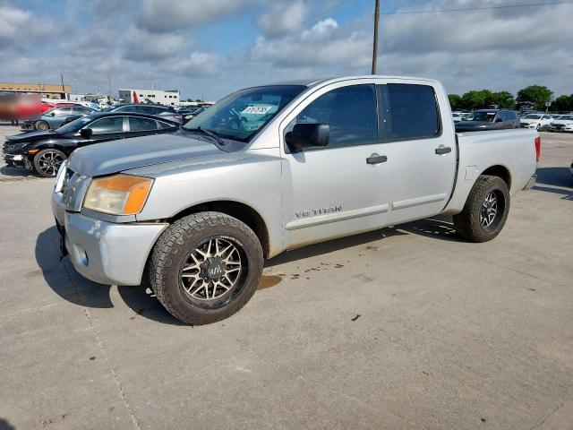 NISSAN TITAN S