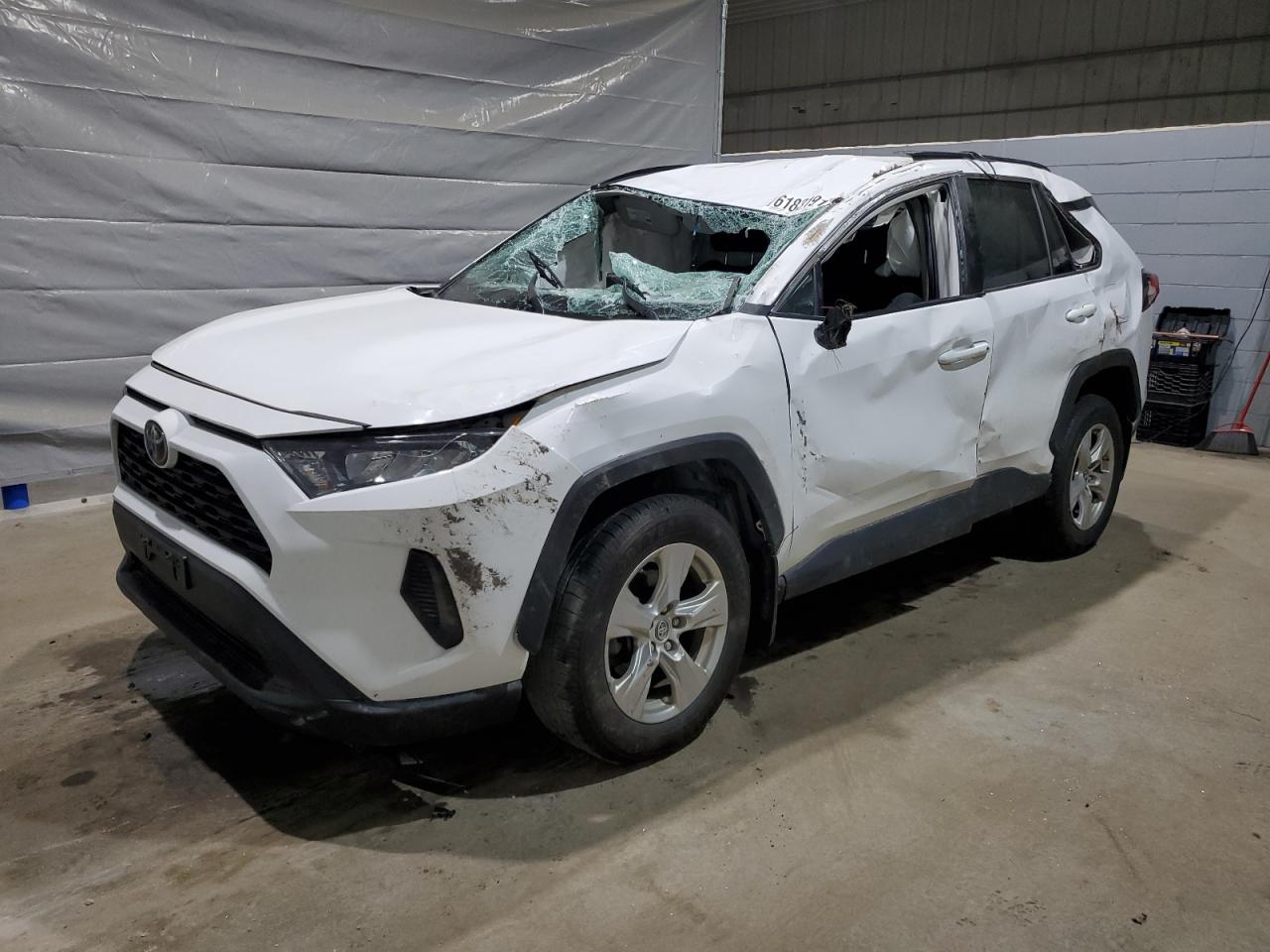 TOYOTA RAV4 LE