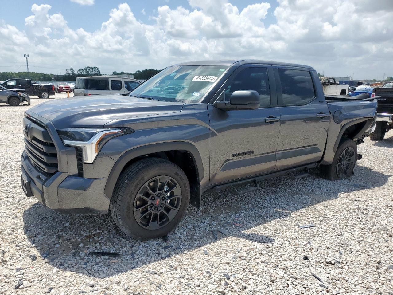 TOYOTA TUNDRA CREWMAX SR