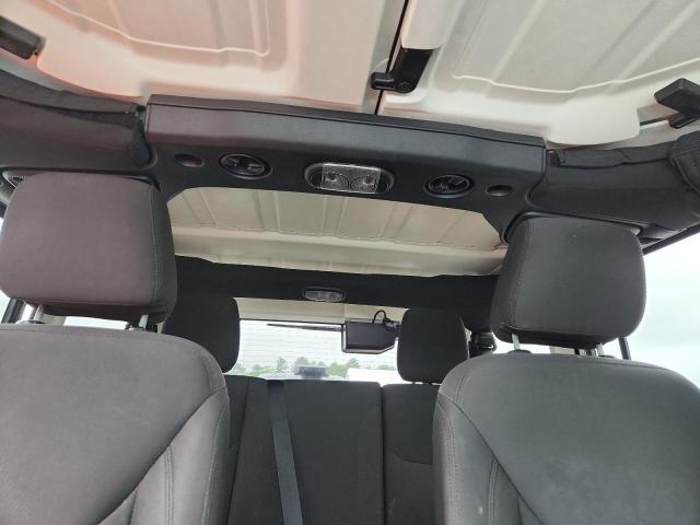 2017 JEEP WRANGLER U 1C4BJWDG9HL696271