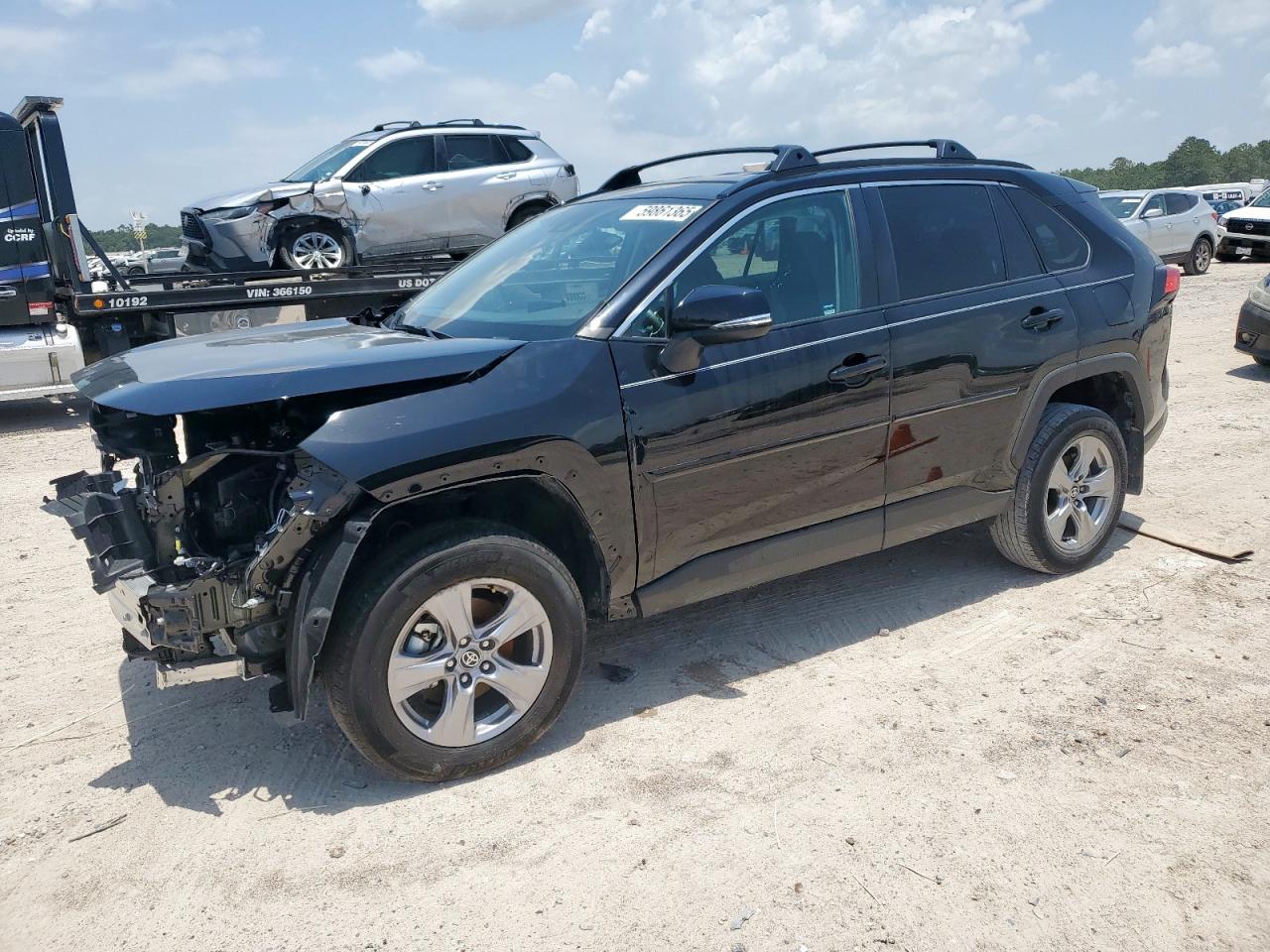 TOYOTA RAV4 XLE