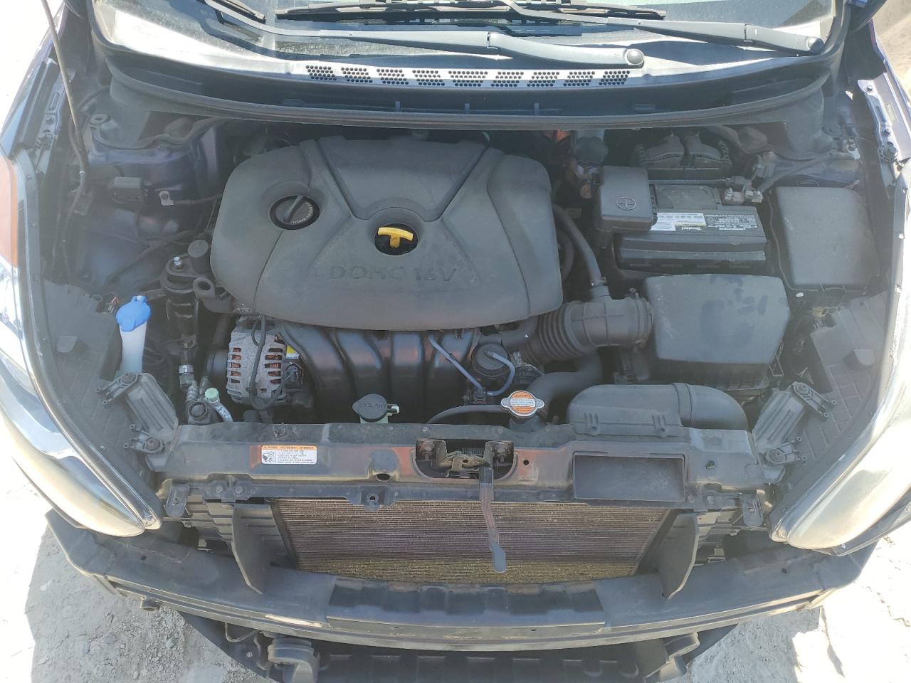 Hyundai Elantra gl 2012