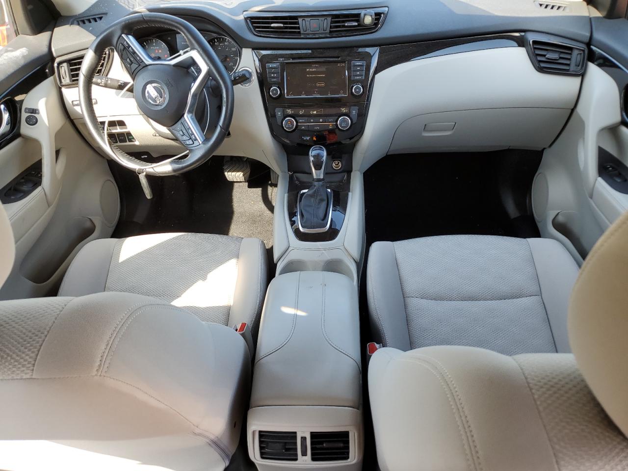 NISSAN ROGUE SPORT S