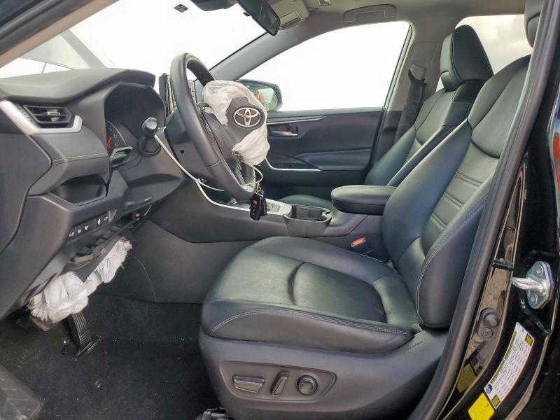 2020 TOYOTA RAV4 XLE P 2T3C1RFV7LC065494
