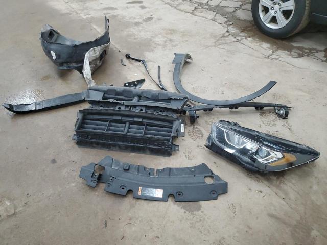 2018 FORD ESCAPE SE - 1FMCU9GD7JUA82975