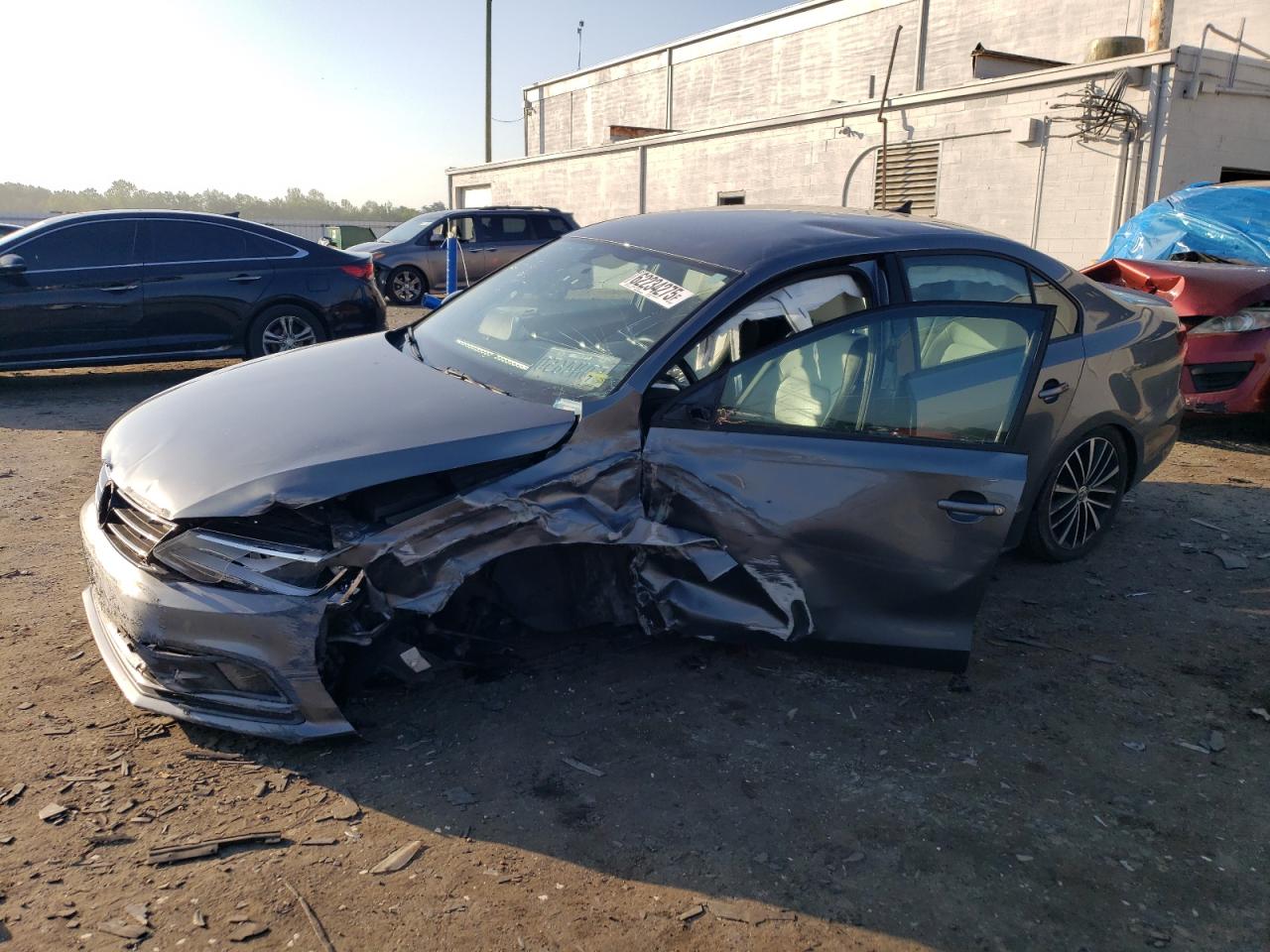  Salvage Volkswagen Jetta