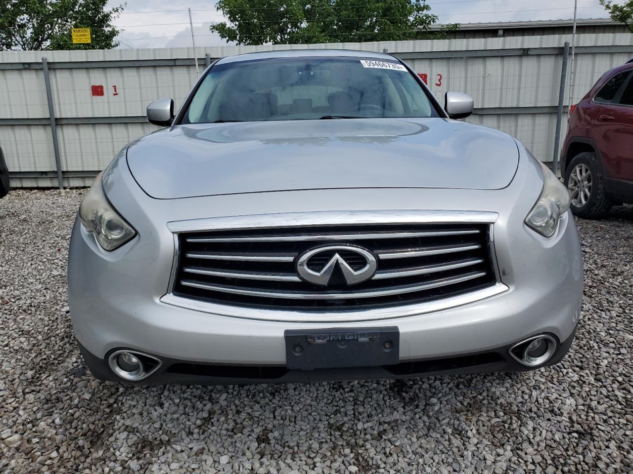 INFINITI QX70