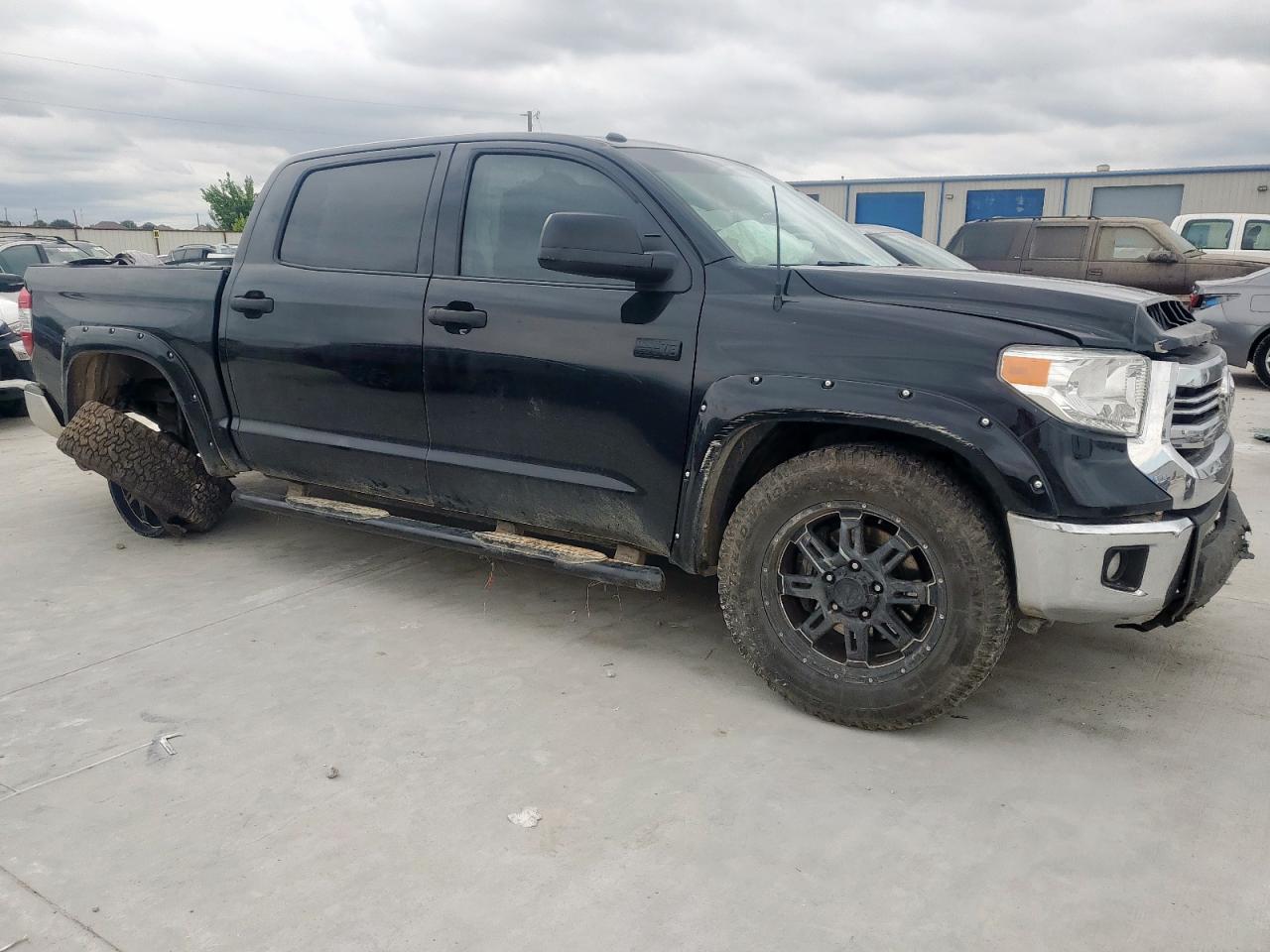 TOYOTA TUNDRA CREWMAX SR5