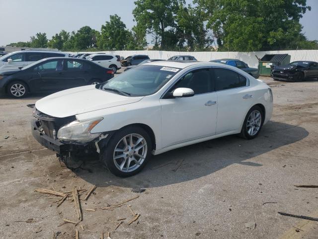 NISSAN MAXIMA S