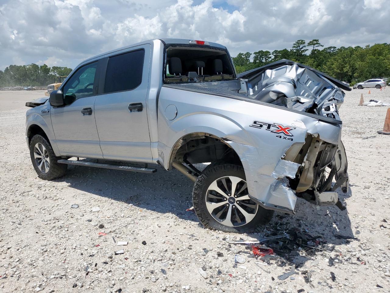 FORD F-150 SUPERCREW