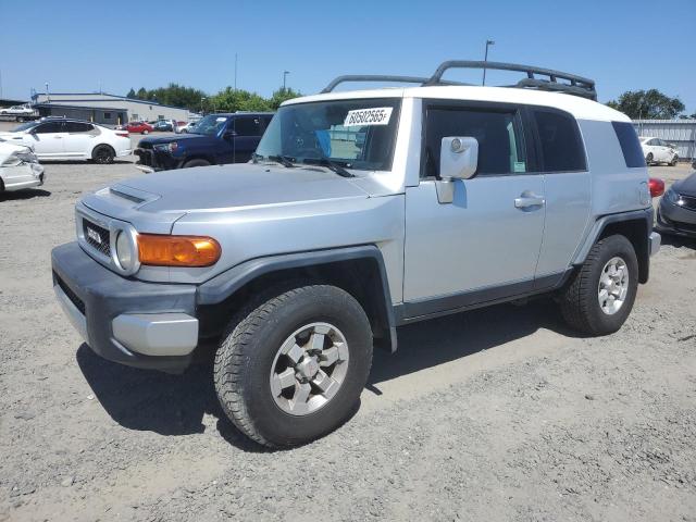 TOYOTA FJ CRUISER 2007 silver  gas JTEBU11F170077875 photo #1