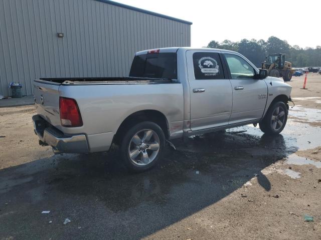 2016 RAM 1500 SLT 3C6RR7LT3GG352627