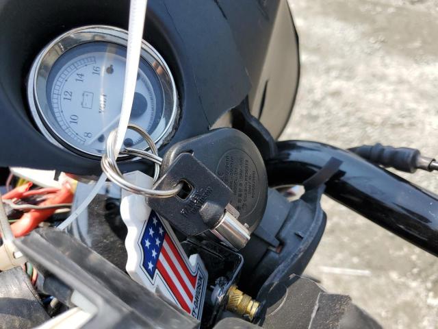 2008 HARLEY-DAVIDSON FLHX - 1HD1KB41X8Y635512