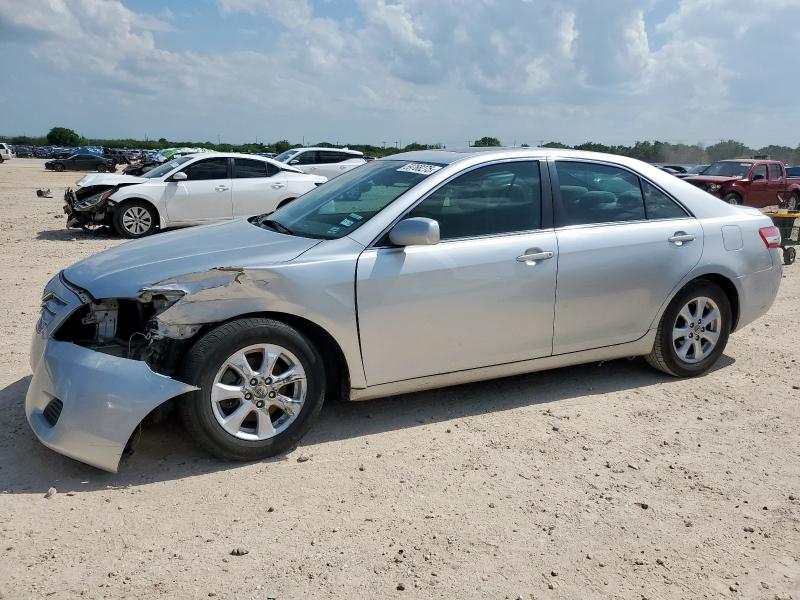 TOYOTA CAMRY BASE