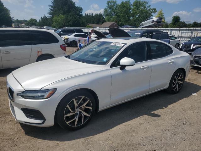 Vin: 7jr102fk7kg016555, lot: 61824285, volvo s60 t5 momentum 2019 img_1