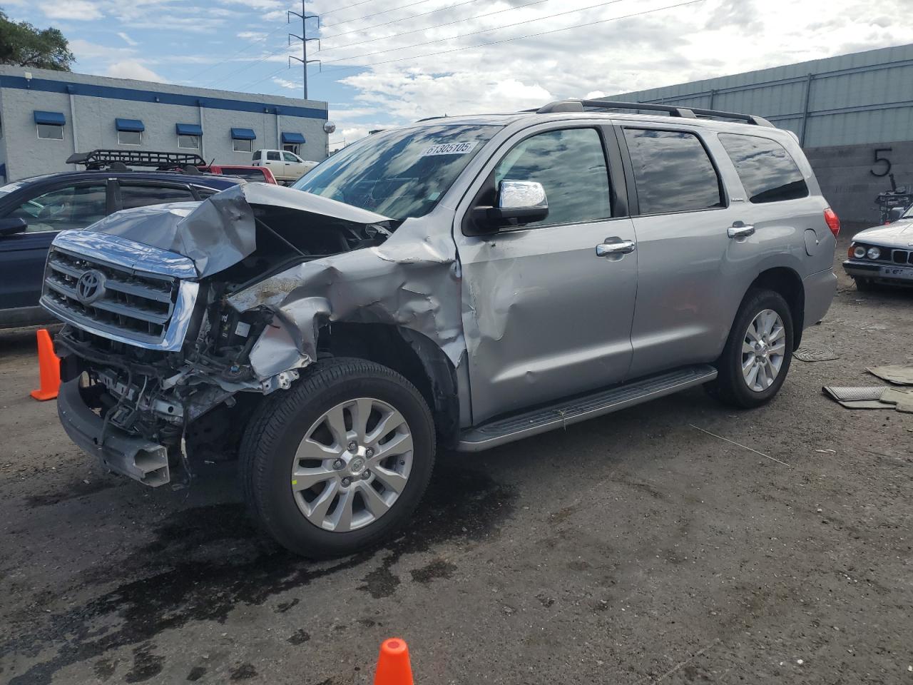 TOYOTA SEQUOIA PLATINUM