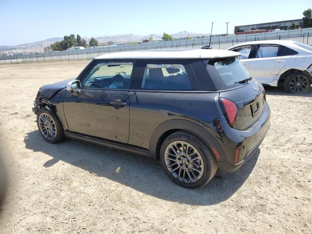 2025 MINI COOPER BAS WMW13GD03S2W70175
