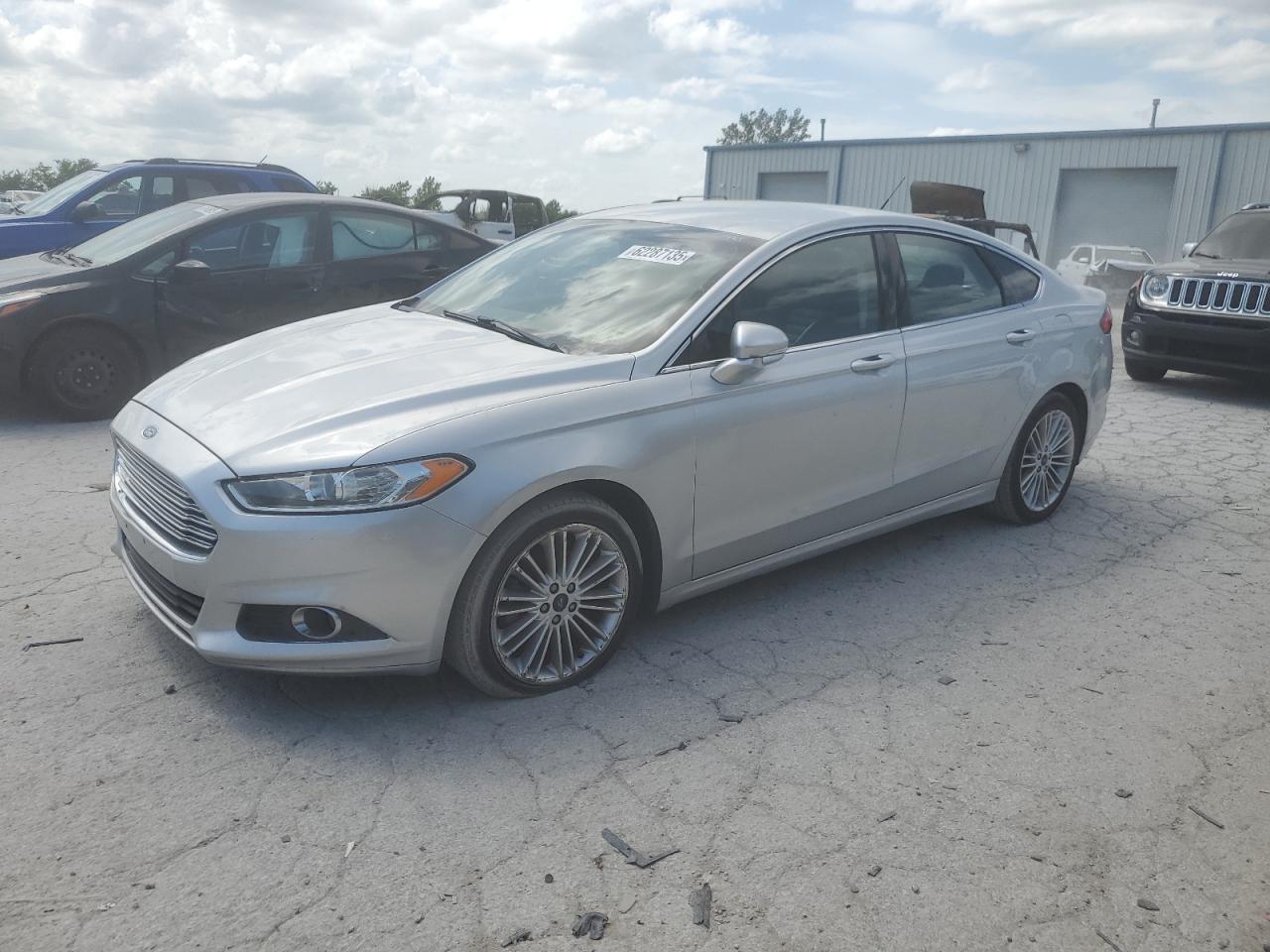 FORD FUSION SE