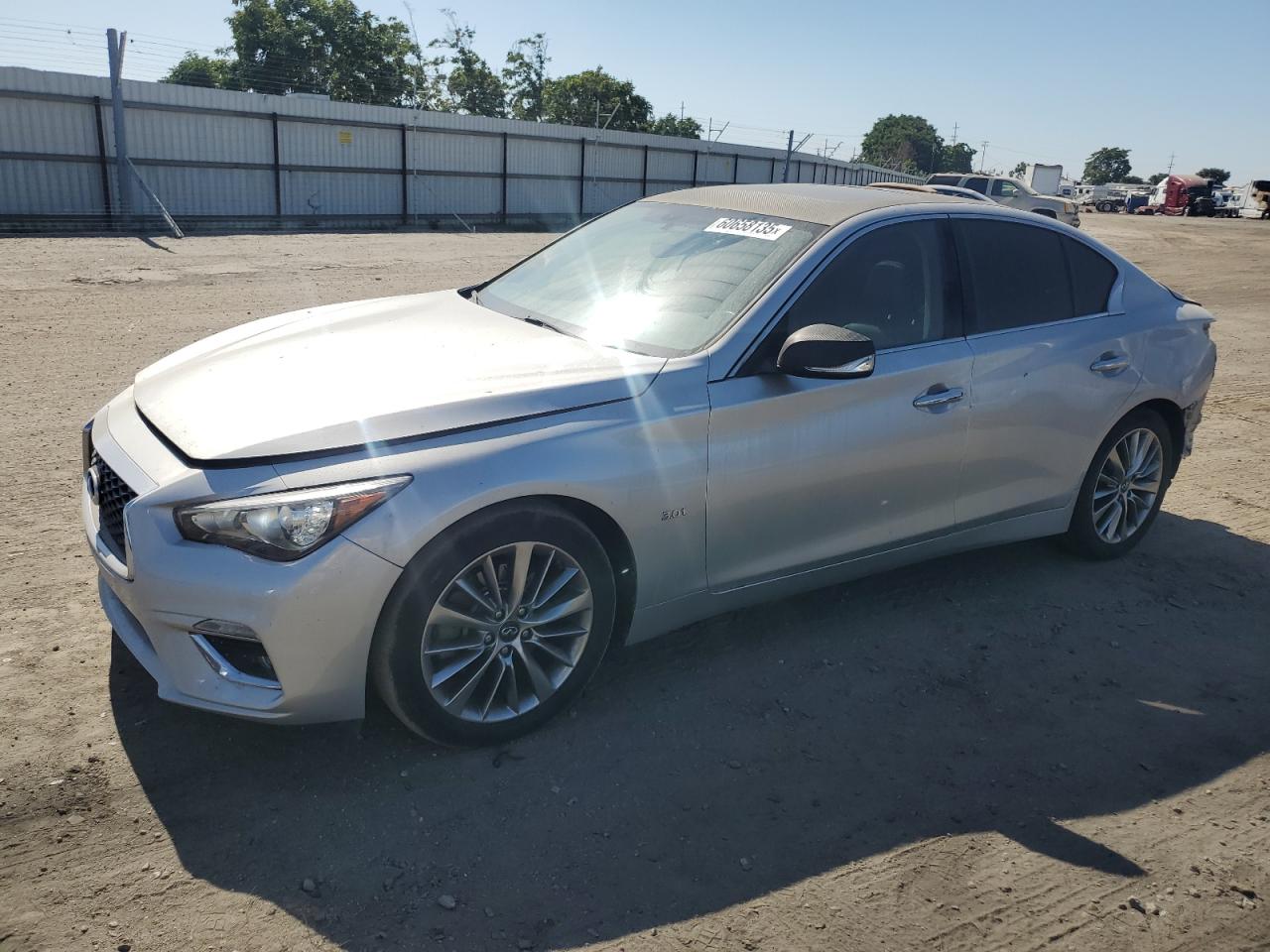 INFINITI Q50 LUXE