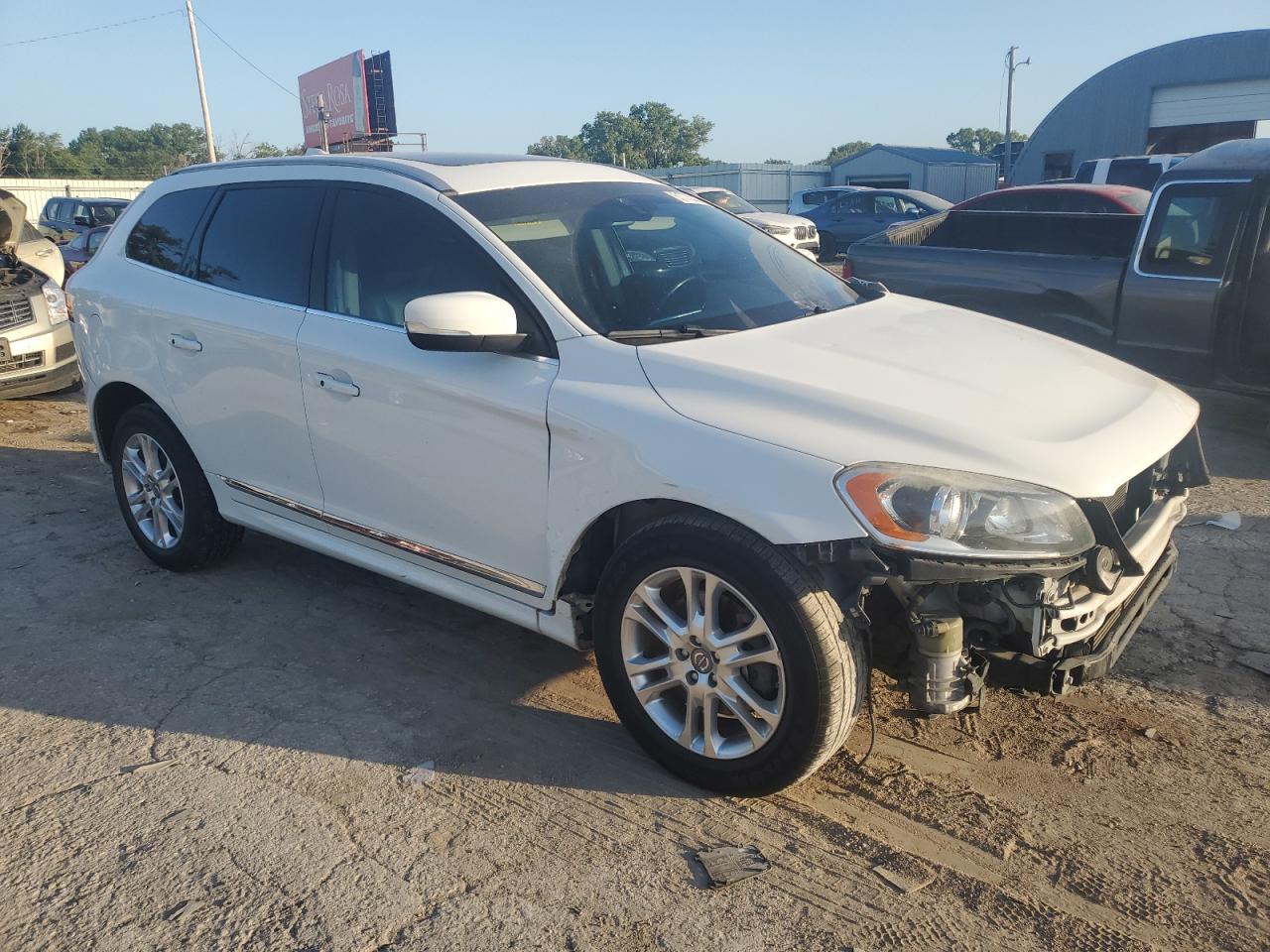 VOLVO XC60 T5 PREMIER