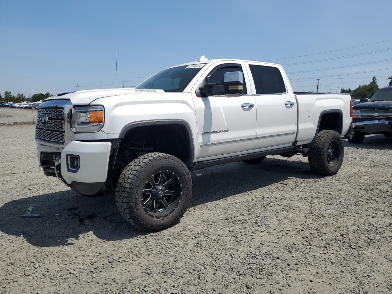 GMC SIERRA K2500 DENALI