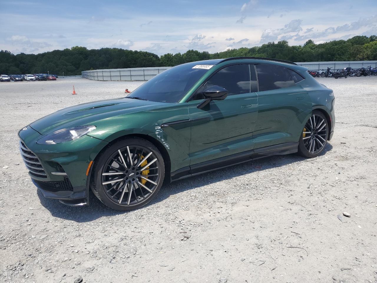 ASTON MARTIN DBX 707