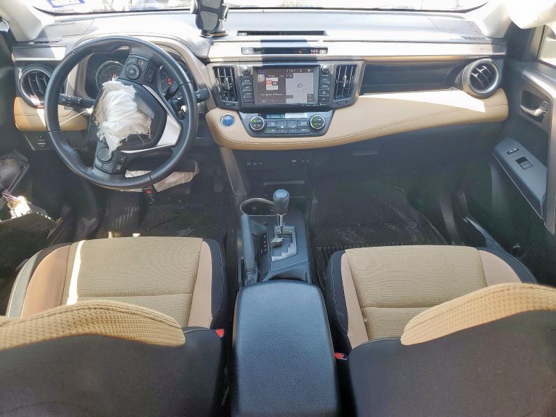 2018 TOYOTA RAV4 HV LE JTMRJREV1JD234350