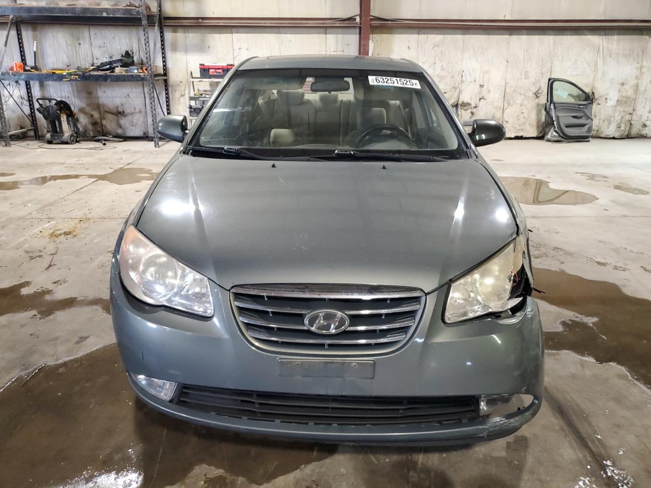 HYUNDAI ELANTRA BLUE