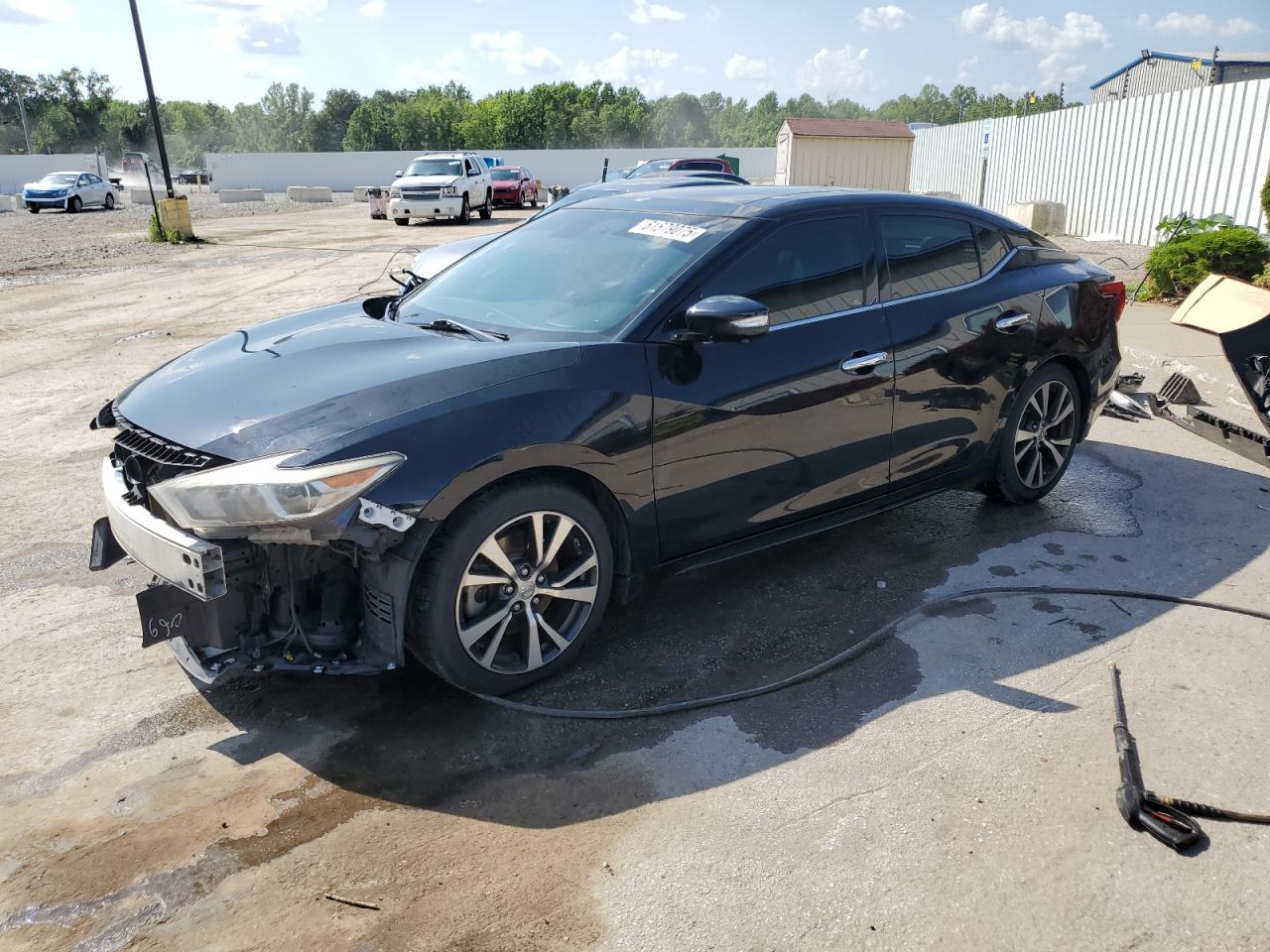  Salvage Nissan Maxima
