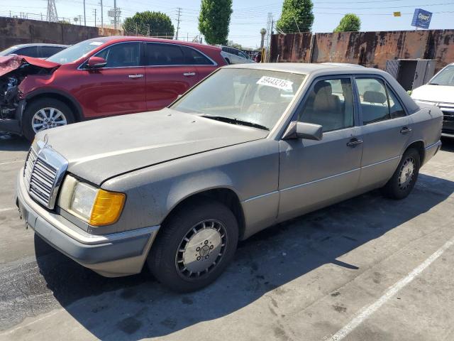 MERCEDES-BENZ 300 E