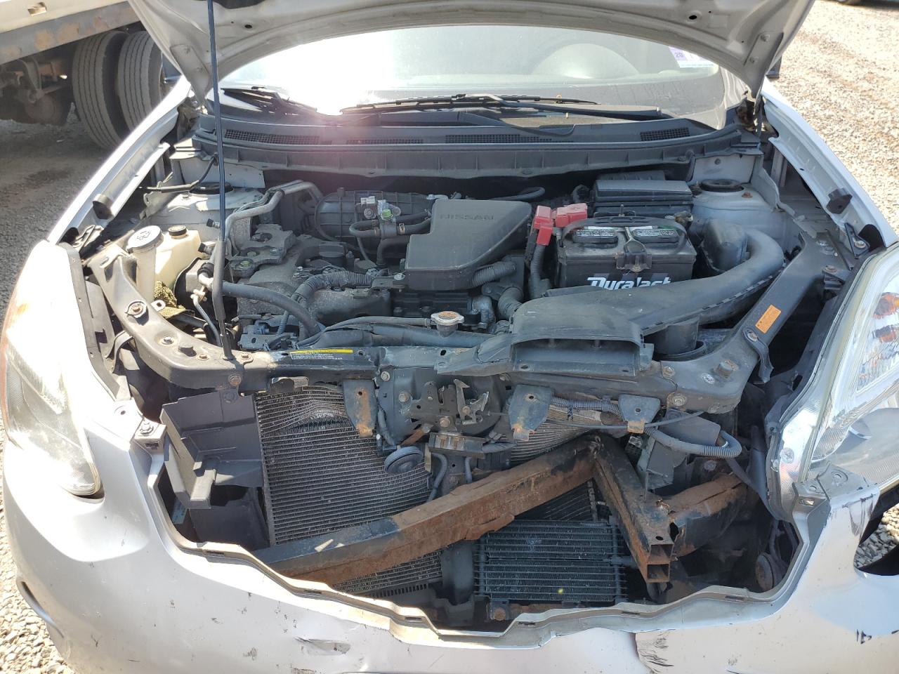 Nissan Rogue s 2011