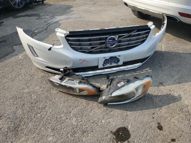2015 VOLVO XC60 T5 PR YV440MDK1F2683132