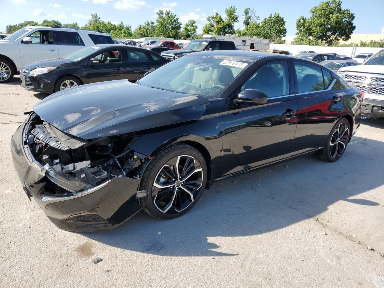 NISSAN ALTIMA SR