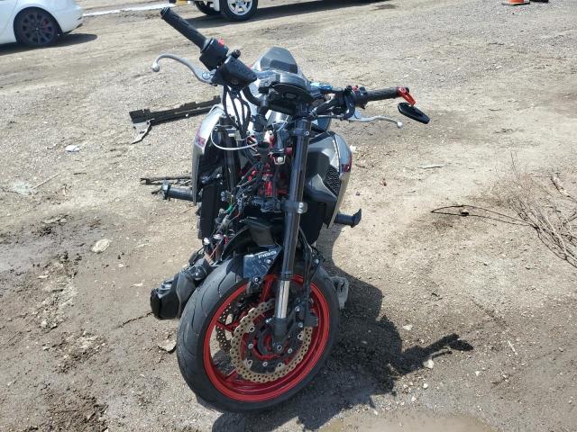 KAWASAKI ZR900 2019 black  gas JKAZR2B1XKA030869 photo #3