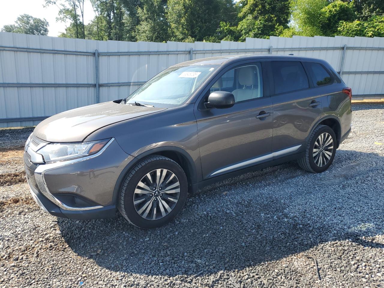 MITSUBISHI OUTLANDER ES