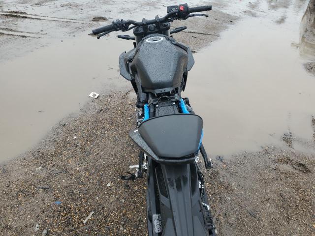 2024 SUZUKI GSX800 R JS1EM11BXR7101268