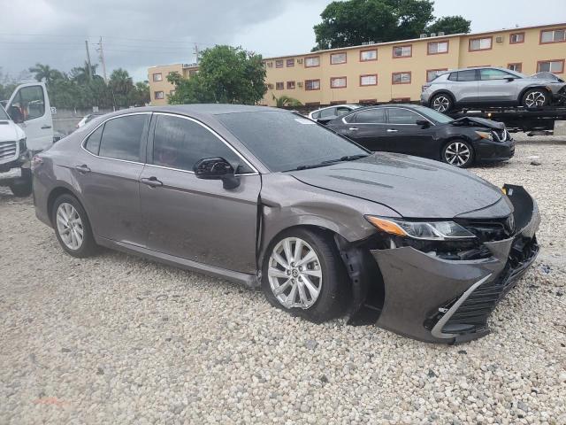 Vin: 4t1r11ak7mu452144, lot: 59329655, toyota camry le 20214